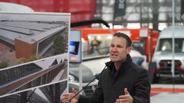 Robert Negoiţă a inaugurat Salonul Nautic Internațional București, desfășurat la Hala Laminor: “Suntem încântați să găzduim acest eveniment într-o clădire simbol pentru istoria noastră” (VIDEO)