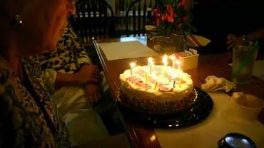 Secretul longevităţii, dezvăluit de o femeie care a împlinit 109 ani. Cum și-a sărbătorit ziua de naștere