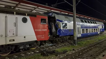 Primele imagini de la accidentul feroviar din Galați, soldat cu moartea conductorului de tren, o femeie de 53 de ani. Alte trei persoane au ajuns la spital