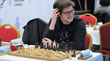 Șahistul Kirill Shevchenko, tânărul ucrainean care ne-a adus argintul la Campionatul European din Serbia, a revenit în România