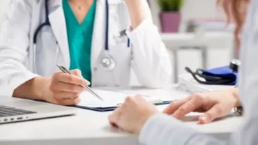 Medicii rezidenți, nemulțumiți că nu prind locuri pentru intrarea în profesie. Se cere suplimentarea posturilor
