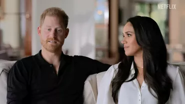 Prințul Harry, surprins în timp ce voia să sărute o altă femeie. Reacția fabuloasă a lui Meghan Markle (VIDEO)