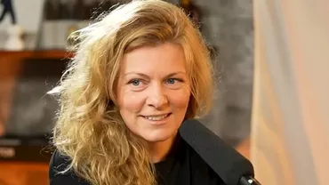 La doar 7 ani, fiul Danei Nălbaru și a lui Dragoș Bucur învață pentru Bacalaureat și facultate / Toți cei trei copii ai lor învață de acasă