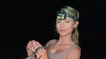 Are 26 de ani şi studiază rechini şi reptile! Cum arată cea mai sexy cercetătoare din lume