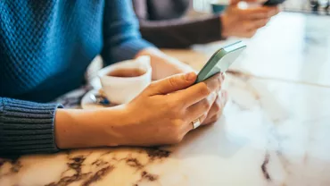 Cum să găsești dragostea online fără să pierzi timpul: sfaturi și strategii eficiente