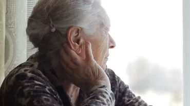 Povestea bunicii care a lăsat fără internet o țară întreagă, din greșeală