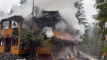 O pensiune din Suceava a ars în totalitate / De la ce a pornit incendiul