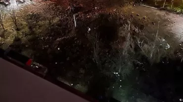 Rușii s-au bombardat singuri din greșeală: Crater uriaș în Belgorod, la granița cu Ucraina. Aviația a anunțat „o cădere anormală a muniţiei” (FOTO)