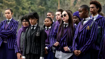 Șoc total pentru fanii „Wednesday” / Un personaj principal al serialului este acuzat de hărțuire sexuală și viol