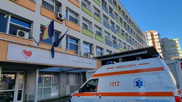 Tentativă de omor la un spital din Capitală / Un agent de pază a fost bătut și lovit cu mașina
