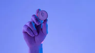 Cinci bărbați din Vâlcea au fost arestați. Ei au răpit un tânăr pentru a-i fura criptomonedele, în valoare de zeci de mii de euro