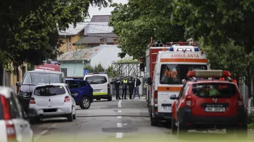 Românul care și-a ținut ostatică fetița de 5 ani, în fața întregii țări, a fost eliberat din arest de Judecătoria Buftea