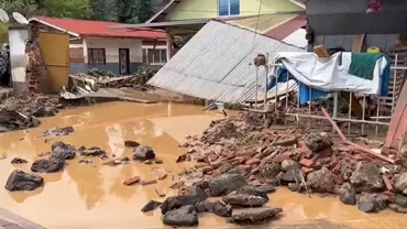 Peste 100 de oameni și-au pierdut viața în inundațiile și alunecările de teren din Rwanda și Uganda, în ultima lună