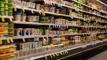 Retailerii ar fi acceptat plafonarea adaosului comercial la unele alimente pentru încă două luni (VIDEO)