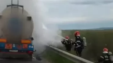 Incendiu și pericol de explozie pe Centura București, după un accident în care a fost implicată o cisternă