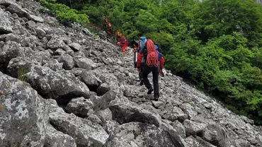 Turişti belgieni neechipaţi corespunzător, blocaţi în Munţii Făgăraş. Salvamontiştii intervin să-i recupereze