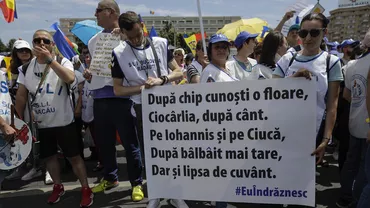 Un nou miting masiv al angajaților din învățământ: „Dacă Guvernul nu va respecta doleanțele noastre, vom continua și greva, și protestele în stradă” / „Nu este pus în pericol niciunul din cele două examene naționale” (FOTO, VIDEO)
