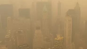 Locuitorii New York-ului caută pe Google cum „își pot vinde casele rapid”, din cauza fumului provocat de incendiile din Canada