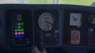 CFR anunță un nou record de viteză pe căile ferate din România. O locomotivă de călători a atins 210 km/h