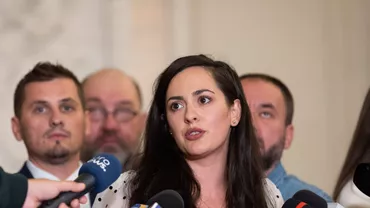 Diana Stoica l-a desființat pe Ciucă, privind comasarea alegerilor: Au murit oameni pentru dreptul nostru de a vota. Vine acest ciocoflender să ne facă nouă aranjamentele în democrație. Cu ce cădere? (VIDEO)