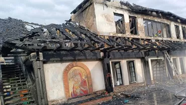 Incendiu puternic la Mănăstirea Turnu, din Prahova, una dintre cele mai vechi din țară