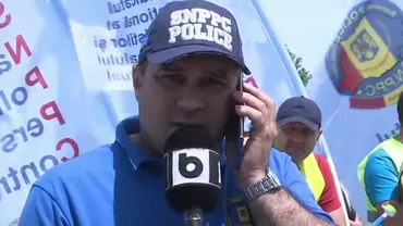 Protest al polițiștilor în fața Parlamentului. Lider sindical: Pensiile militare nu sunt pensii speciale. Nu suntem de acord nici cu creșterea vârstei de pensionare la 65 de ani (VIDEO)
