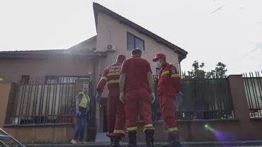 Cum încercau să scape vârstnicii din azilele groazei din Voluntari. Bătrânii înfometați și chinuiți se cățărau pe poartă pentru a evada