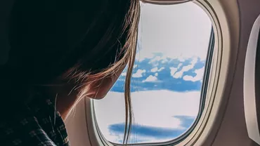 De ce mulți oameni au teamă de avion și ce e de făcut