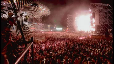 Patru instituții din subordinea Ministerului de Interne ignoră zecile de plângeri depuse de locuitorii deranjați de zgomotul de la festivalul Nostalgia. Ele își pasează responsabilitatea de la una la alta