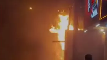 Mexic: Un bărbat beat a dat foc unui bar, nervos că fusese dat afară. 11 oameni au murit în incendiu (VIDEO)