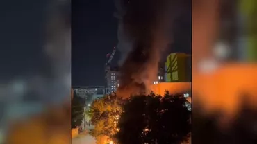Ministerul Sănătății, despre incendiul din curtea spitalului Robănescu: Nu sunt victime. Explozia la transformator s-a produs după o pană de curent (VIDEO)