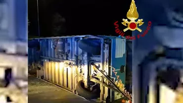 Accident în Italia: 14 răniți, printre care și copii, după ce un tren turistic s-a răsturnat. Un capac de canal ar fi provocat teribilul accident (VIDEO)