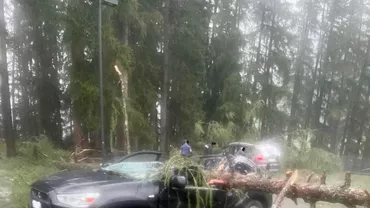 România vizată de furtuni puternice. Vijeliile care au făcut prăpad în mai multe țări balcanice vor afecta și teritoriul nostru: „Am auzit numai cum au zburat tablele”