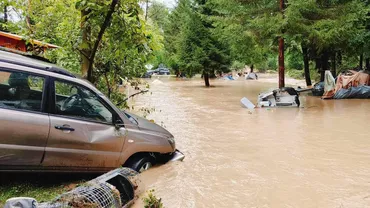 Regiuni întinse din Slovenia, sub apă în urma unei furtuni / Armata este gata să intervină pentru 20.000 de sinistrați (FOTO/VIDEO)