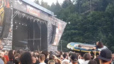 La un an după ce câțiva metaliști au ascultat manele într-o parcare, organizatorul festivalului i-ar fi tăiat brățările unuia dintre ei și l-ar fi scos de la ediția din 2023: Gogule, fă plângere la OPC și la CNCD