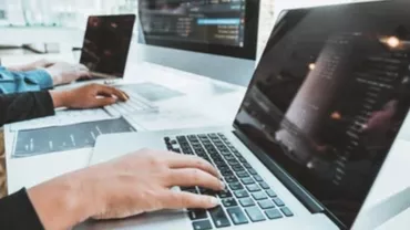 Vești proaste pentru angajații din IT / Ciolacu: „Vreți să pierdeți bani de la UE”