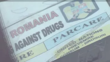 Reacția unei tinere prinsă cu droguri în maşină. Se întorcea de la mare într-un bolid cu ecuson „antidrog” în parbriz