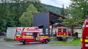 Restaurantul din Sinaia unde mai mulți elevi au suferit toxiinfecţie alimentară, închis și amendat. Zeci de kilograme de alimente neconforme, descoperite în unitatea fast food