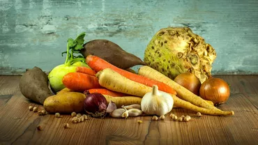 O legumă preferată de români, îngrașă mai mult decât carnea. Toți o folosesc la mâncare