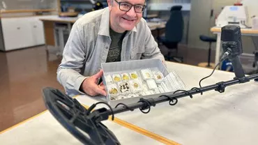 Comoară rară descoperită de un bărbat cu un detector de metale: „A fost ireal”