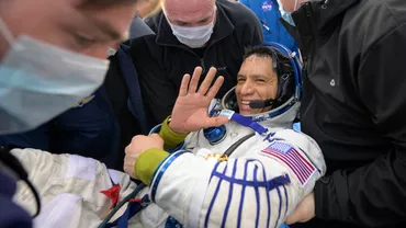 Trei astronauţi s-au întors pe Pământ după un an petrecut în spaţiu / Frank Rubio a stabilit un record NASA