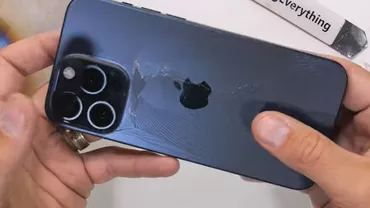 Cât de fragil este noul iPhone 15 Pro Max. Momentul în care dispozitivul este spart cu mâinile goale: N-am anticipat asta deloc (VIDEO)