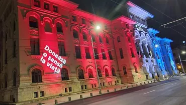 Primăria Capitalei, iluminată în culorile Zilei Mondiale a Donatorilor de Celule Stem. Nicușor Dan: Mulțumim donatorilor, care oferă pacienților o nouă șansă la viață