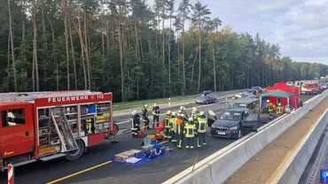 Accident grav cu 12 victime, pe o autostradă din Germania / Un microbuz care se îndrepta spre România s-a izbit violent de o mașină