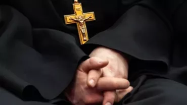 Doi preoți din Franța, acuzați de viol de către enoriașe. Plângeri înainte de Crăciun