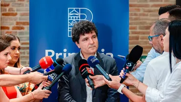 Nicușor Dan a depus o plângere penală, după apariția unui presupus document, că ar fi colaborat cu Securitatea: Consider că prin diseminarea masivă pe unele canale mass-media și pe rețelele de socializare a acestui fals mi-a fost grav afectată imaginea (VIDEO)