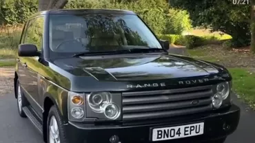 Mașina Range Rover condusă de Regina Elisabeta a fost scoasă la vânzare. Cât costă aceasta