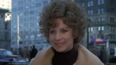 La 81 de ani, Barbra Streisand își amintește: Omar Sharif a rugat-o să-și părăsească soțul, Regele Charles spunea că e „devastator de atractivă”, iar Marlon Brando s-a prezentat sărutându-i ceafa