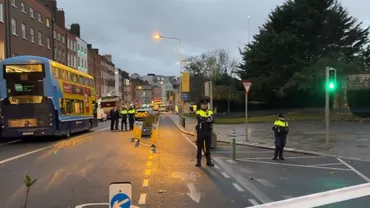 Cinci persoane, printre care trei copii, de urgență la spital, după ce au fost înjunghiate, în Dublin