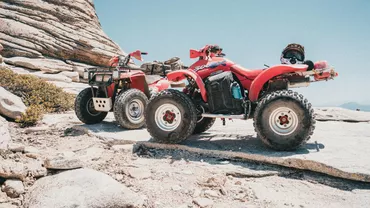 5 reguli de siguranță pe care trebuie să le respecți atunci când mergi cu ATV-ul